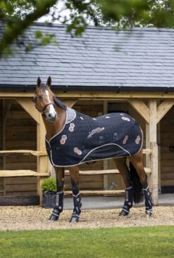 LeMieux Conductive Magno Rug 11 LeMieux Conductive Magno Rug -Lemieux 23d16d35 8e9b 4fdf 8212 c1ddc6095ded 9dd6b4cd f671 4bec 8997 d168db7b46a7