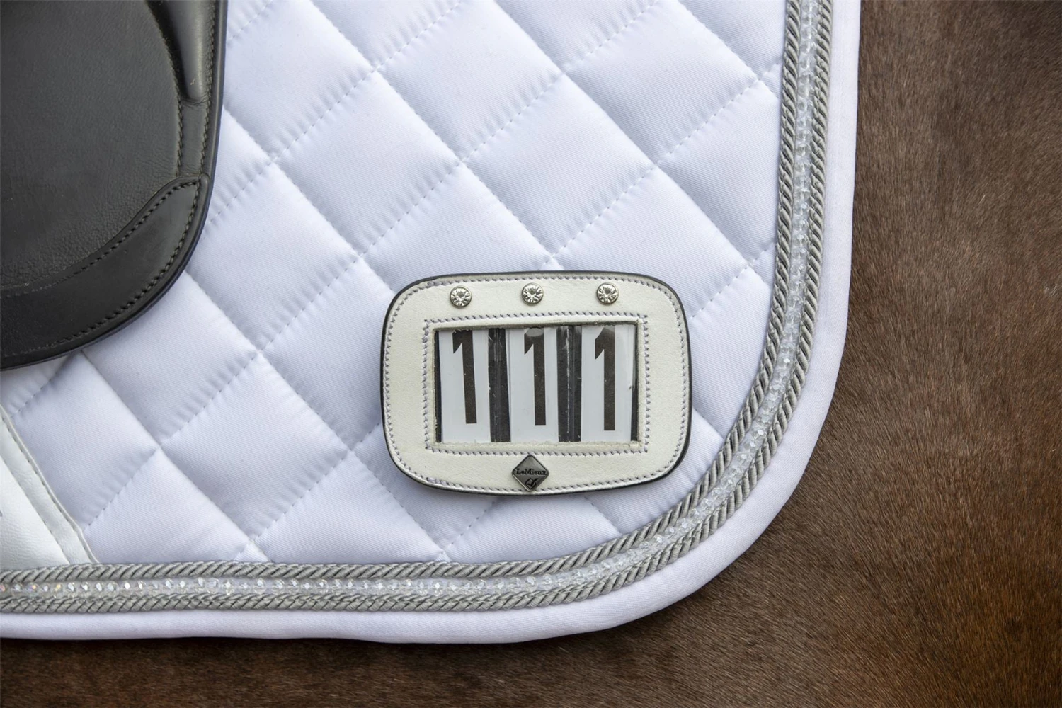 LeMieux Saddle Number Holder Diamante 6 LeMieux Saddle Number Holder Diamante - Image 4