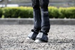 LeMieux Rubber Bell Boots With Fleece 11 LeMieux Rubber Bell Boots With Fleece -Lemieux 3dbe2734 71c7 474c b5e4 dd4a58fea459 39014b40 3c54 4c62 967f f2d341b04b0a