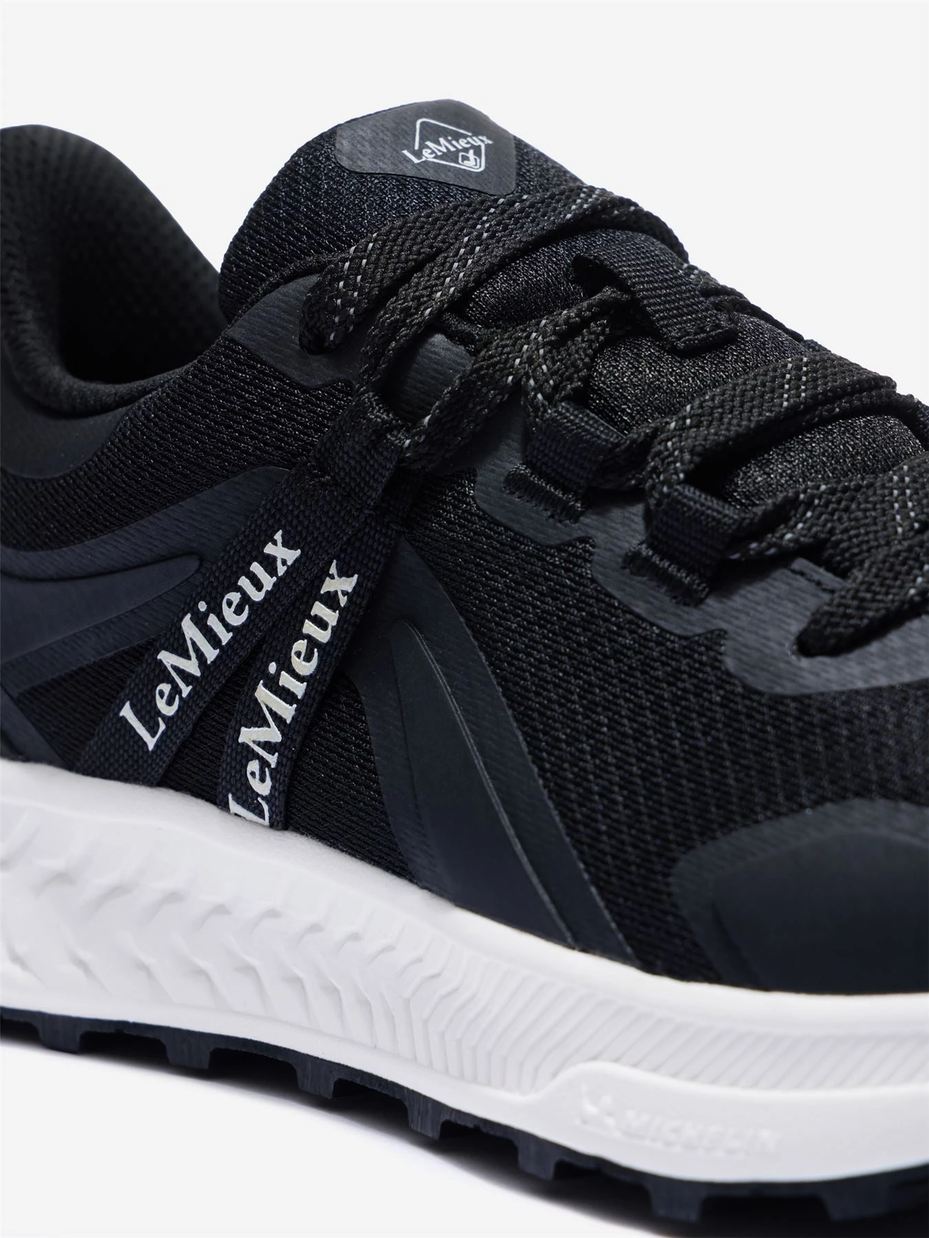 LeMieux Trax Waterproof Trainer 12 LeMieux Trax Waterproof Trainer - Image 10