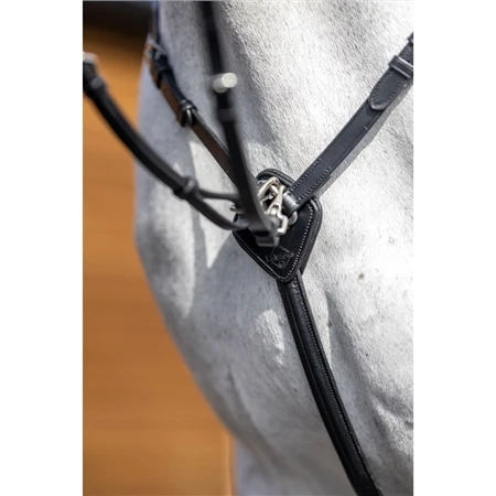 LeMieux Breastplate With Detachable Martingale 6 LeMieux Breastplate With Detachable Martingale - Image 4