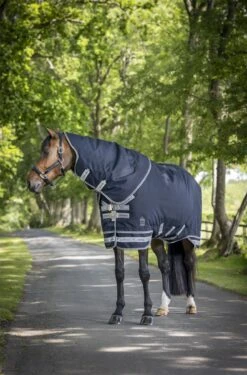 LeMieux Arika Storm-Tek Neck Cover 200g -Lemieux 6450d53e ecd9 437a ad89 c6177380db80 5dbb6060 a21d 436d a9fc ab7088df0864