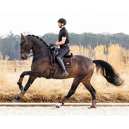 LeMieux Puissance Suede Dressage Saddle Pad 6 LeMieux Puissance Suede Dressage Saddle Pad - Image 4
