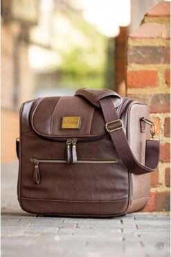 LeMieux Luggage PU Leather Grooming Bag