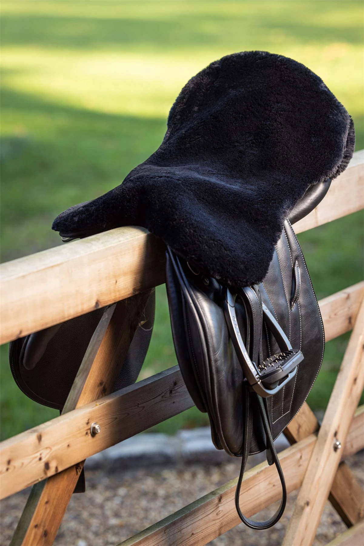 LeMieux Simuwool Seat Saver 13 LeMieux Simuwool Seat Saver - Image 11