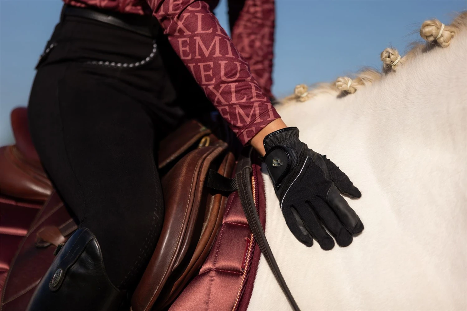 LeMieux Crystal Gloves 10 LeMieux Crystal Gloves - Image 8