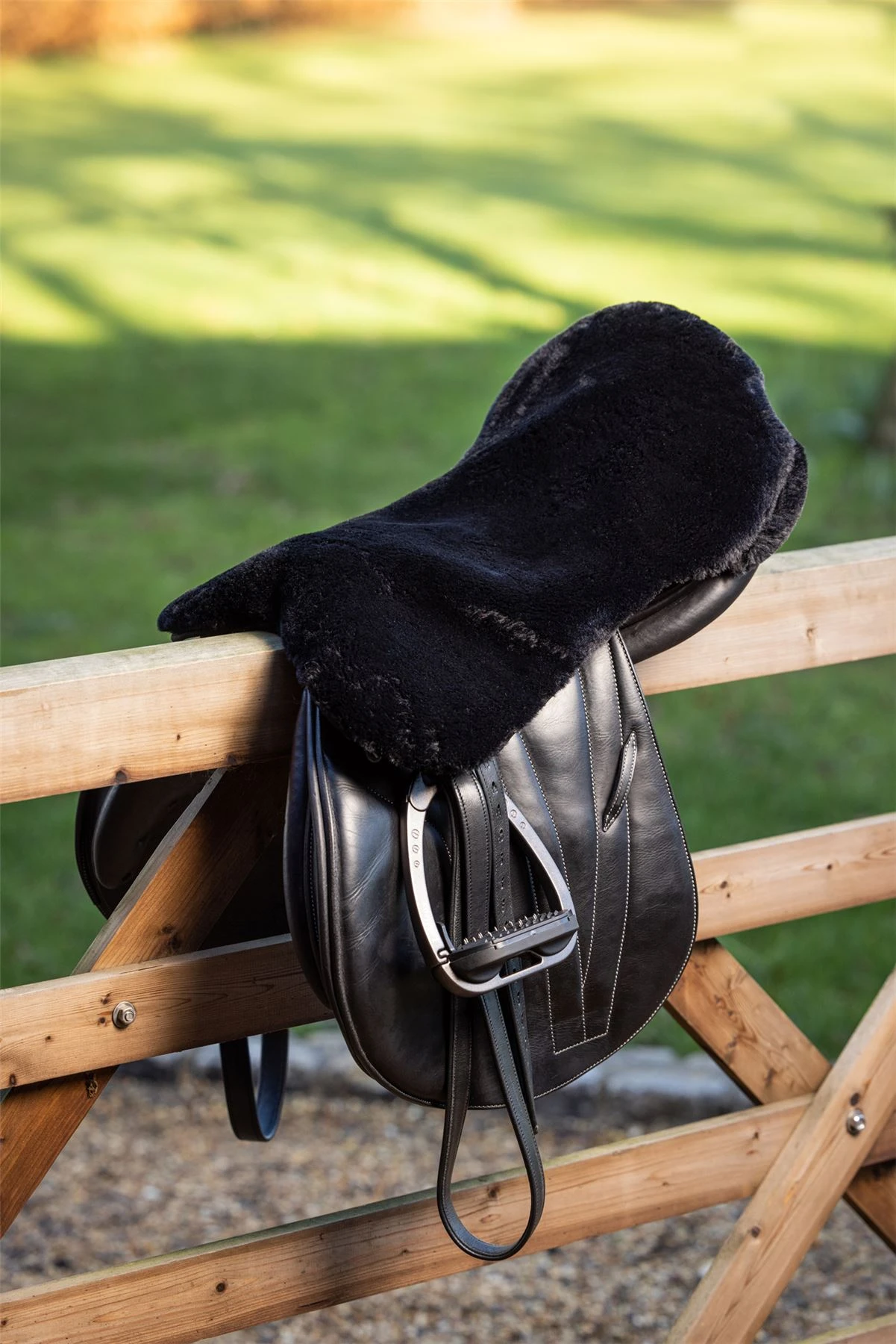 LeMieux Simuwool Seat Saver 12 LeMieux Simuwool Seat Saver - Image 10