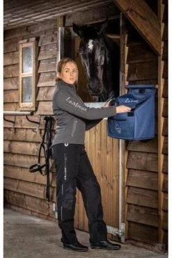 LeMieux Grooming Bag With Bar -Lemieux c4ea7dec4b299b09da28dc4863703a4d.image .352x550