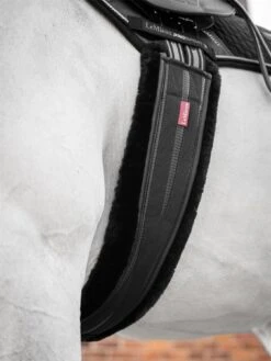 LeMieux Fleece Lined Anatomic Girth 28 LeMieux Fleece Lined Anatomic Girth -Lemieux d54cc298 53da 4c79 a1de 7ce3943f452d