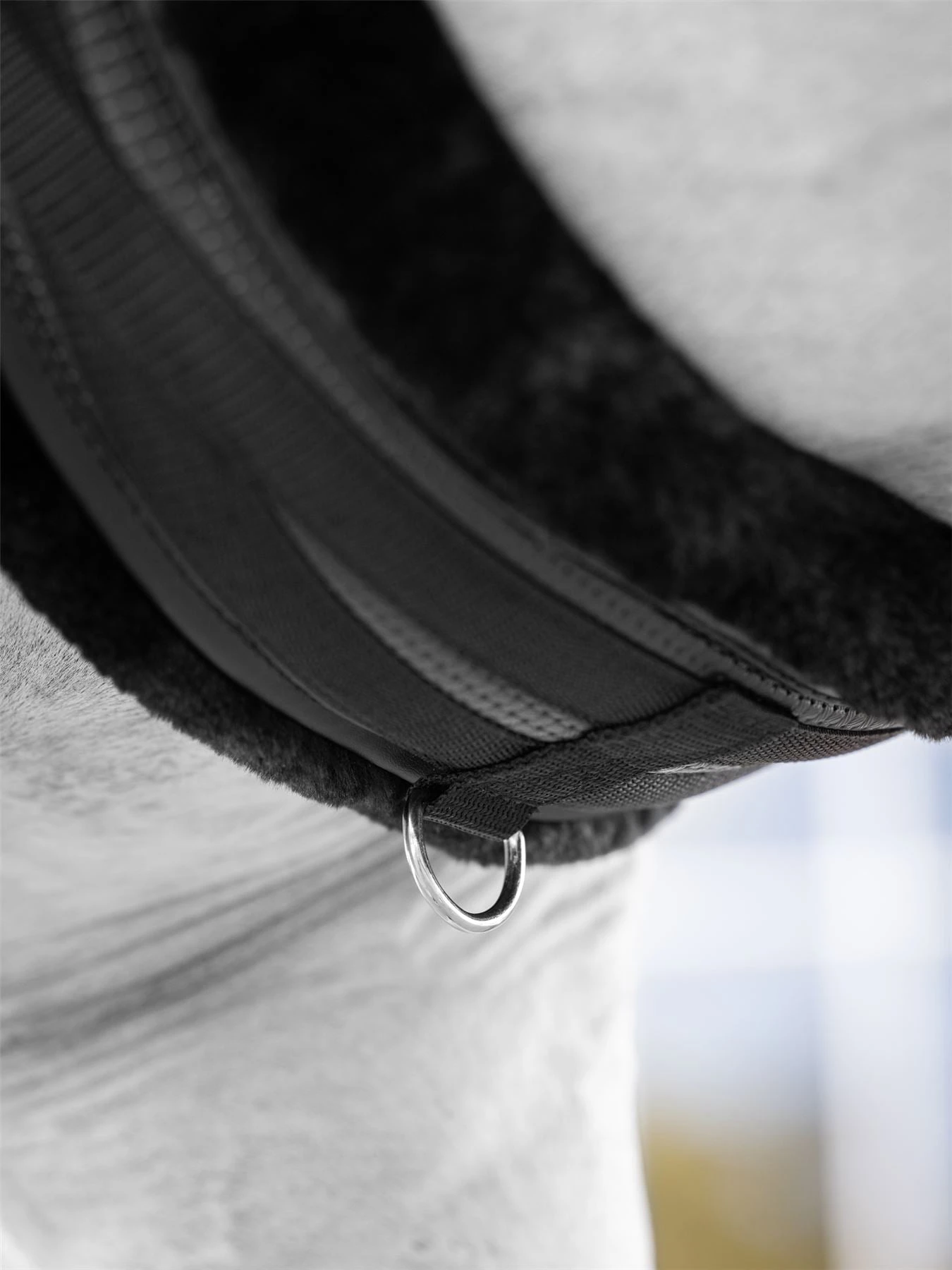 LeMieux Fleece Lined Anatomic Girth 16 LeMieux Fleece Lined Anatomic Girth - Image 14