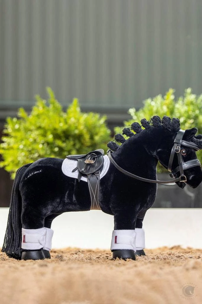 LeMieux Toy Pony Bandages White 4 LeMieux Toy Pony Bandages White - Image 2