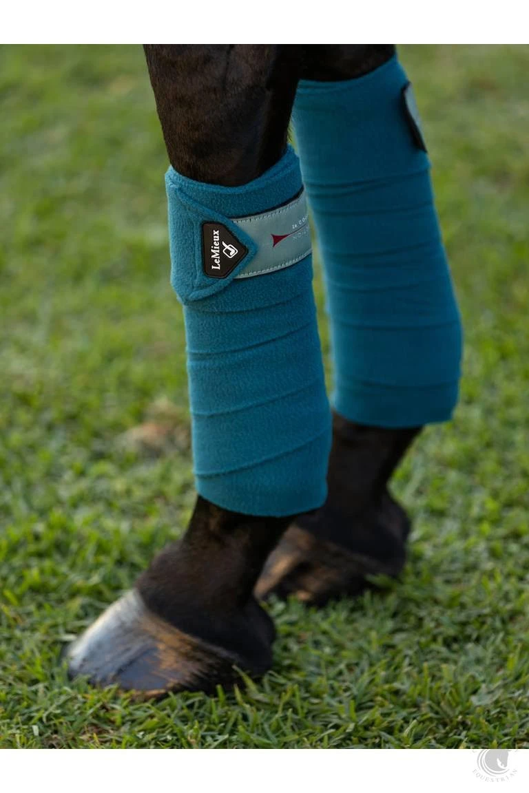 LeMieux Classic Polo Bandages Marine 4 LeMieux Classic Polo Bandages Marine - Image 2